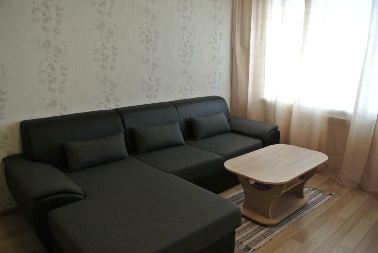 Piramida Apartments Narva Buitenkant foto