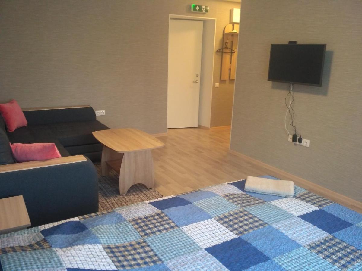 Piramida Apartments Narva Buitenkant foto